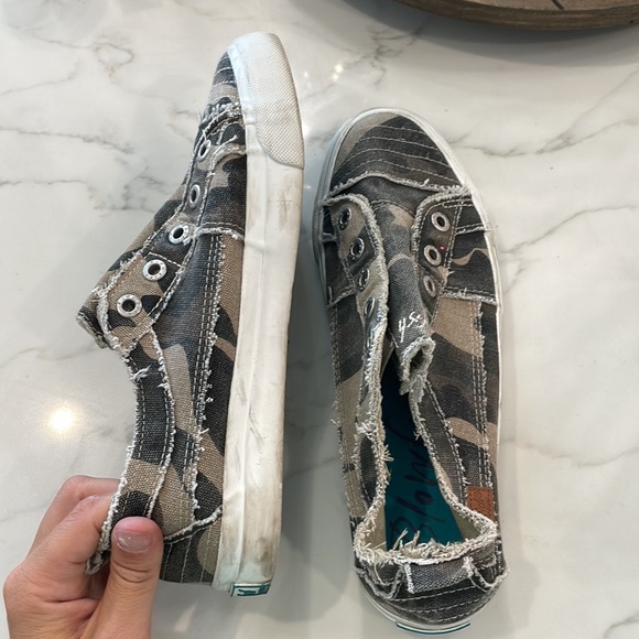 Blowfish Camo Slip on Tennis Shoes - Picture 2 of 4